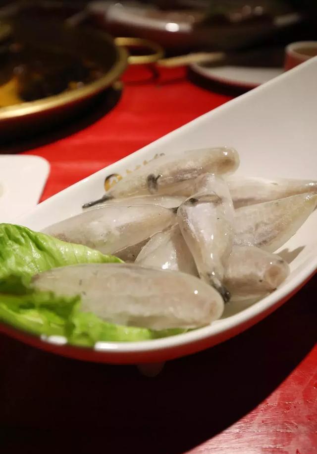 装修千万级堪比海口景点的超奢华火锅店,到底值不值得一试?