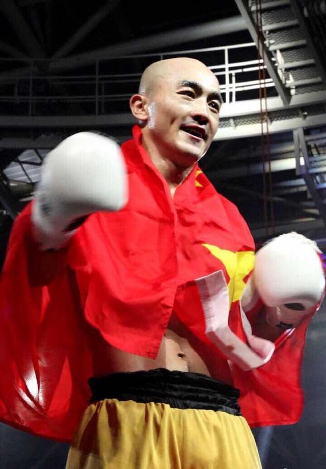 刘振华性侵杀害空姐引众怒网友这种败类该被一龙狠狠教训