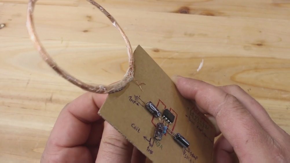 牛人教你自制一个金属探测器