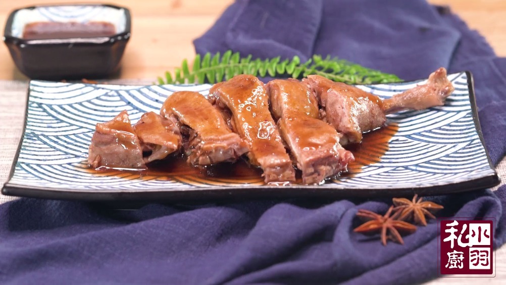 【梅子酱蒸鸭腿】鸭肉味甘性寒,不温不火还清补,最适合现在吃啦!