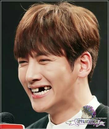 9位韩国男神被p掉牙,宋仲基秒变谐星比金秀贤还丑