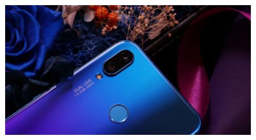 小米8SE对战华为Nove3i!国货当自强!