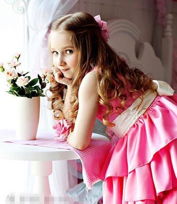 女宝宝可爱卷发发型 look