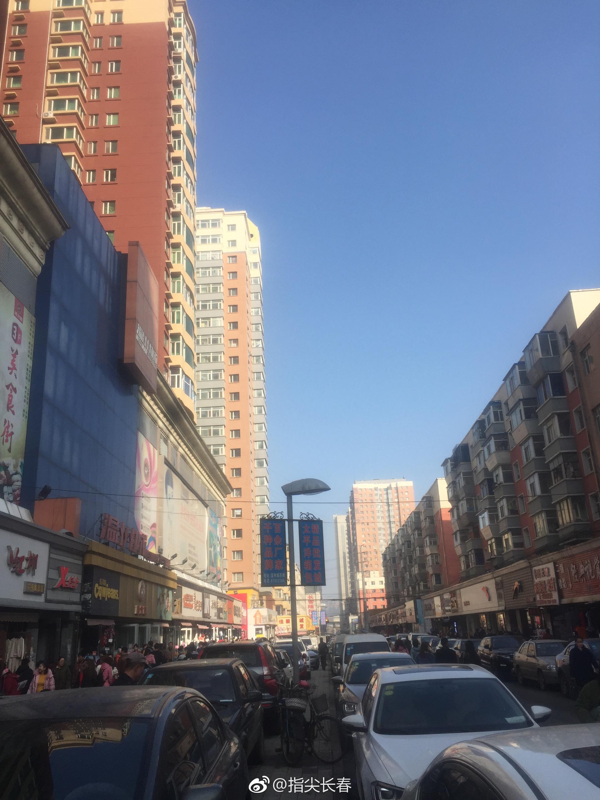 黑水路两侧私自停车无人管,一旦发生火灾隐患大|火灾|黑水|长春_新浪