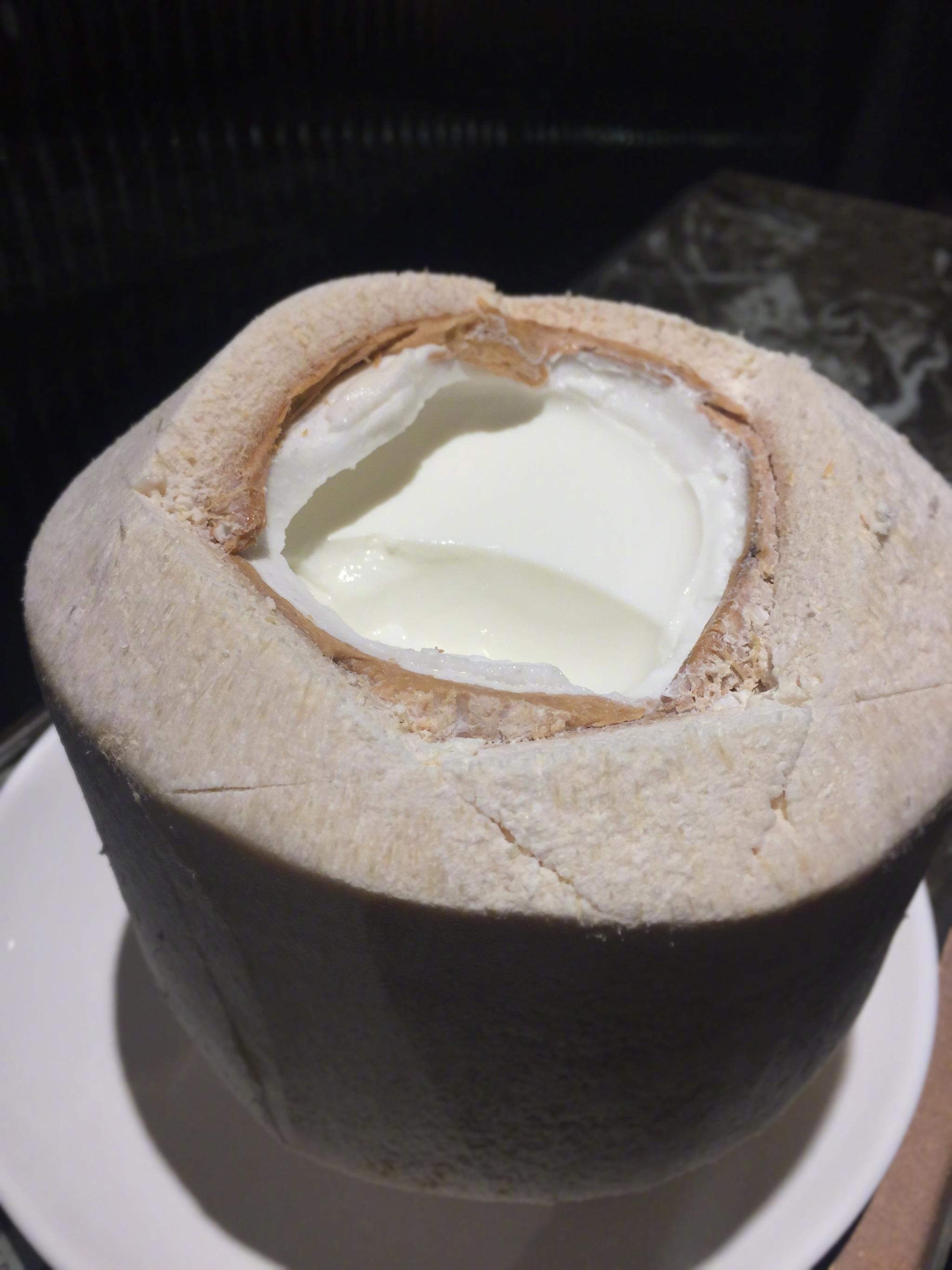 justthai的椰子冻真是太好吃了一口就把我排队一个半小时的怨气都给