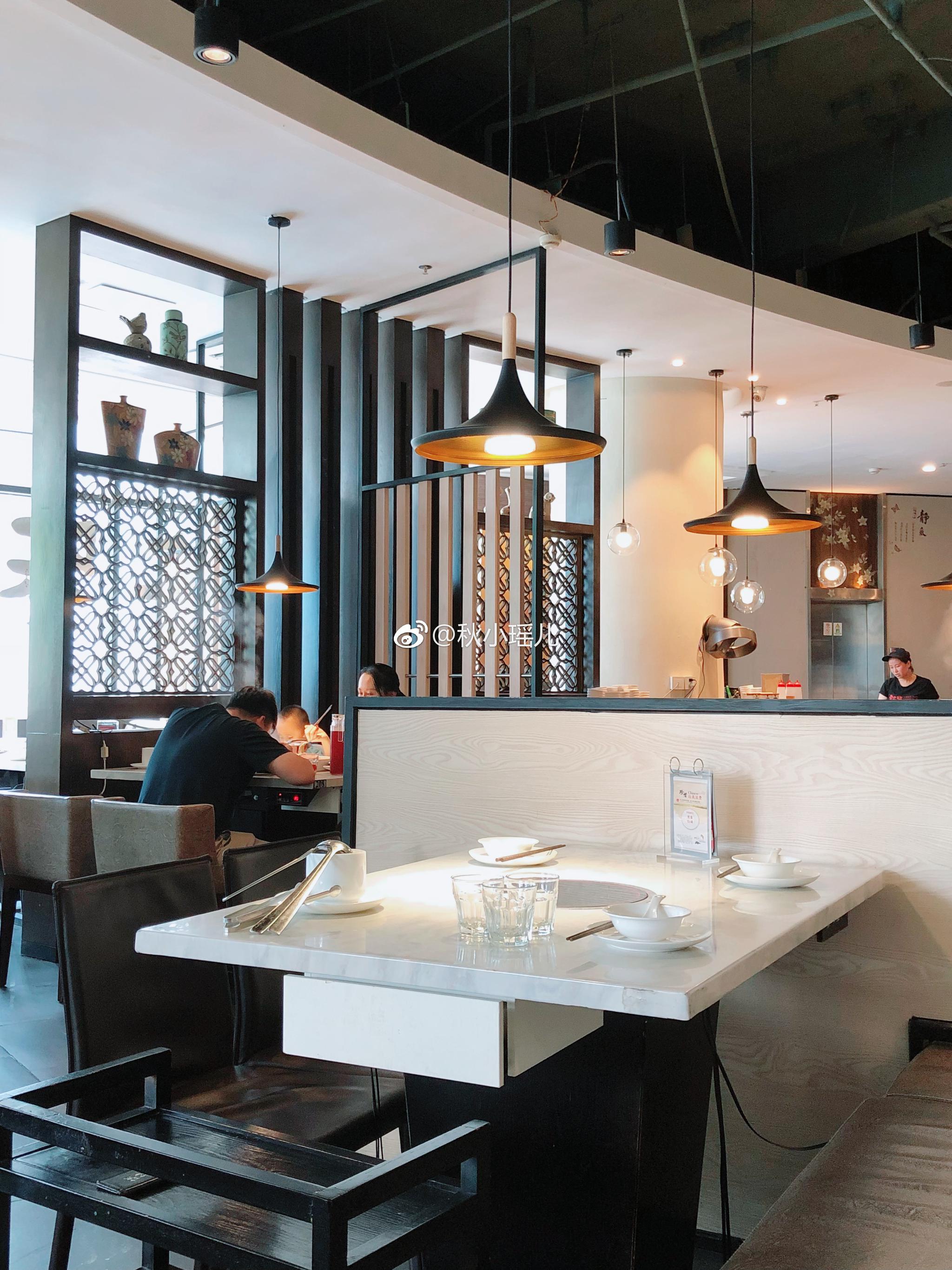 骨之味 | 南昌中山路中山道8号二楼千张筒骨砂锅 千张嫩笋香肠配