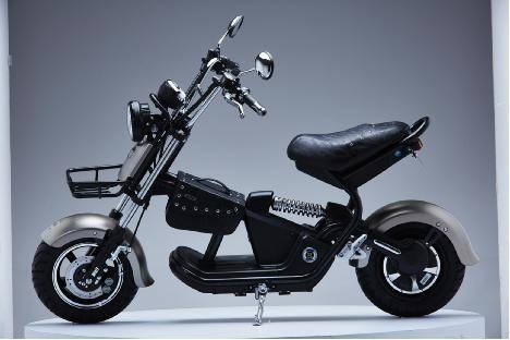 新日太子1号电动车炫酷有型尽现骑士精神