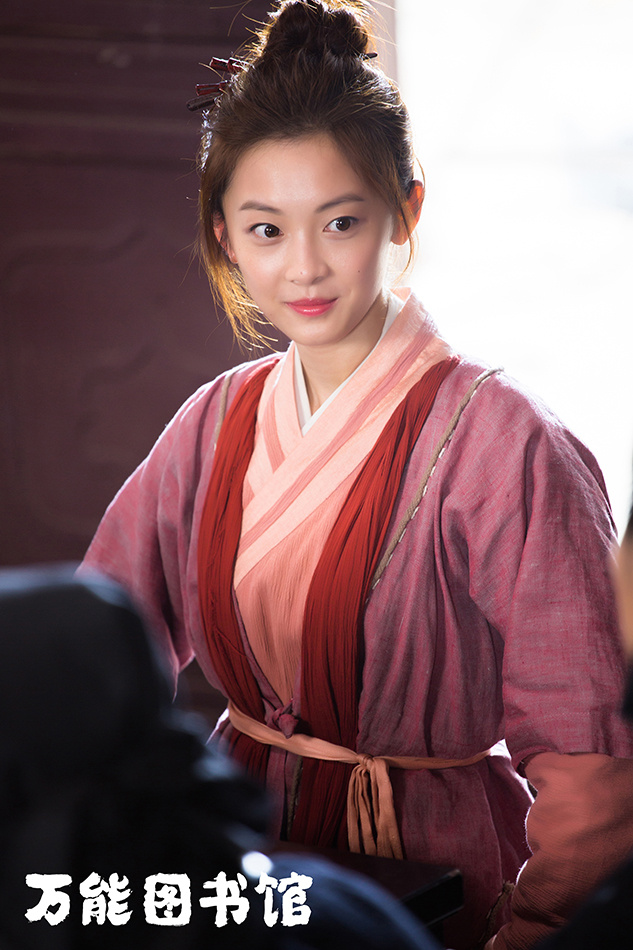 《万能图书馆》收官 邵芸诠释大跨度角色展不俗演技