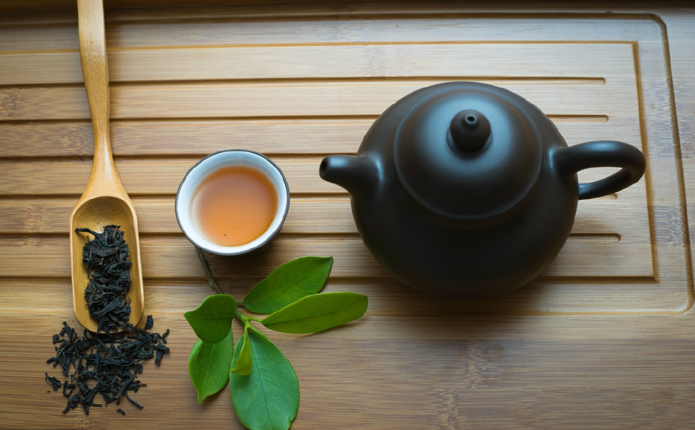 为什么古代的人一端茶杯就表示送客|茶杯|来客|仆役|主人|官场_新浪新闻