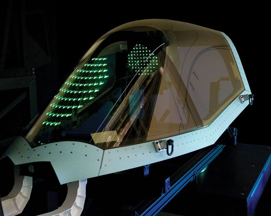 美国人是怎么给f35设计座舱盖的?这里头的门道可真不少