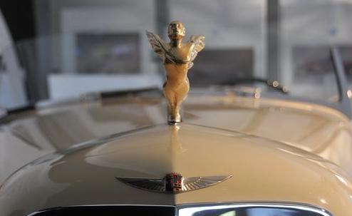 女神车标盘点那些以女神为标志的汽车