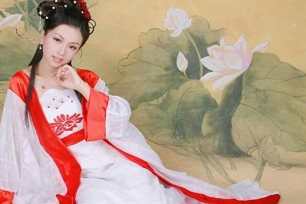 在三国时期有个很有名的谋士贾羽,他的老师叫张苍.