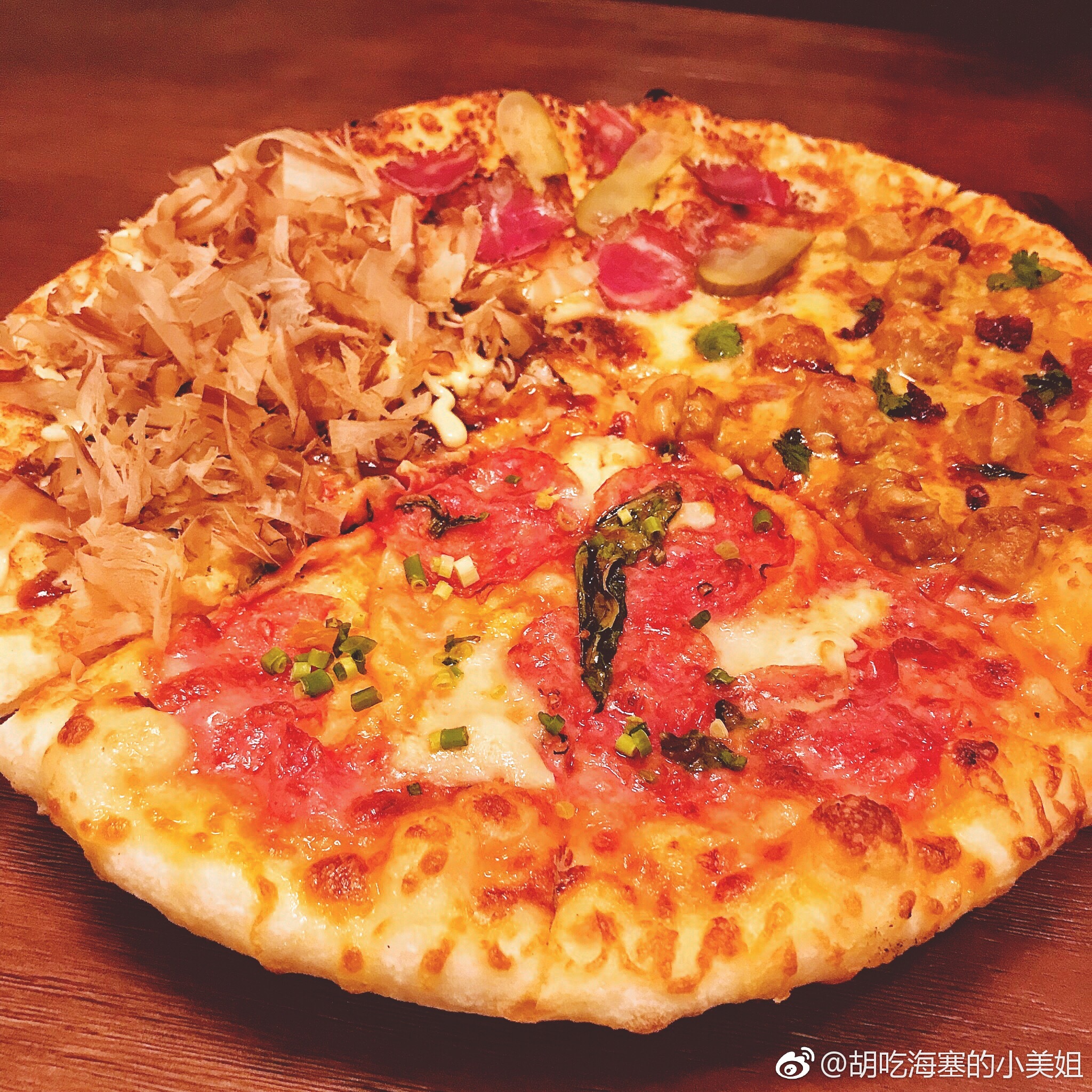 风荷园惊现网红披萨店,顽童披萨!最爱牛排,五分熟刚刚好