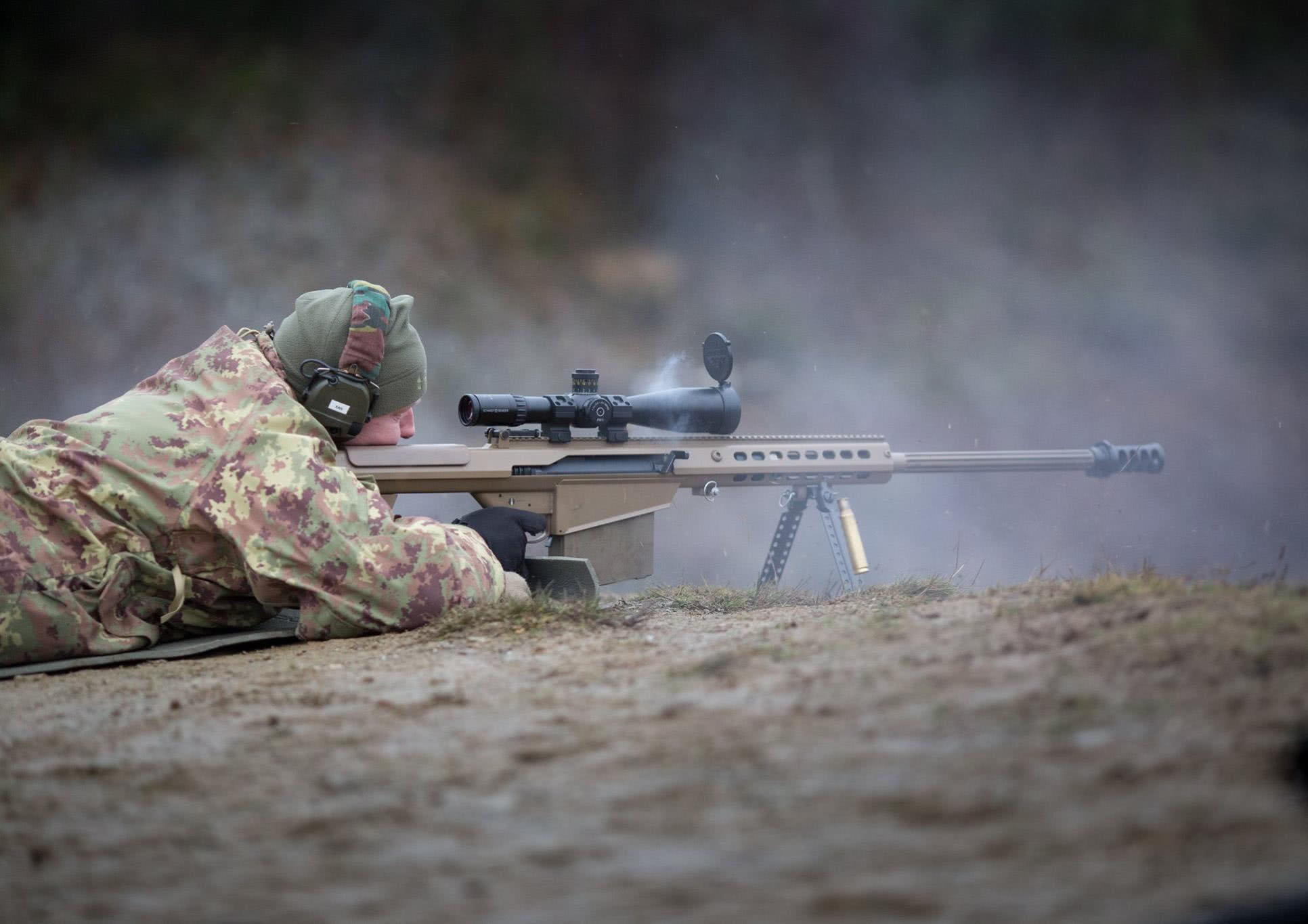 狙击手为啥这么喜欢吃零食?身上带的子弹都没零食多