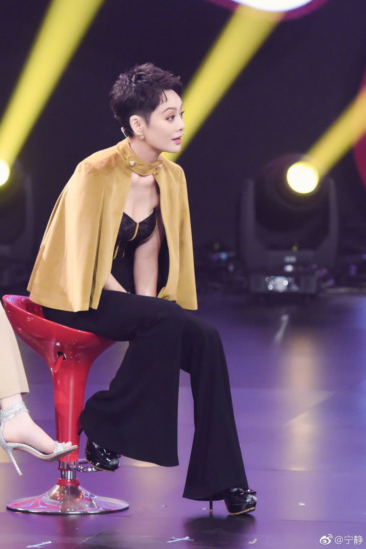 宁静剃光头的原因居然是这样?竟如此随性!