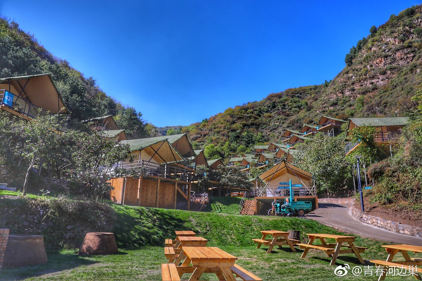 山里寒舍,拍照凹造型,目前10.4-10.7还有房哦,手慢无