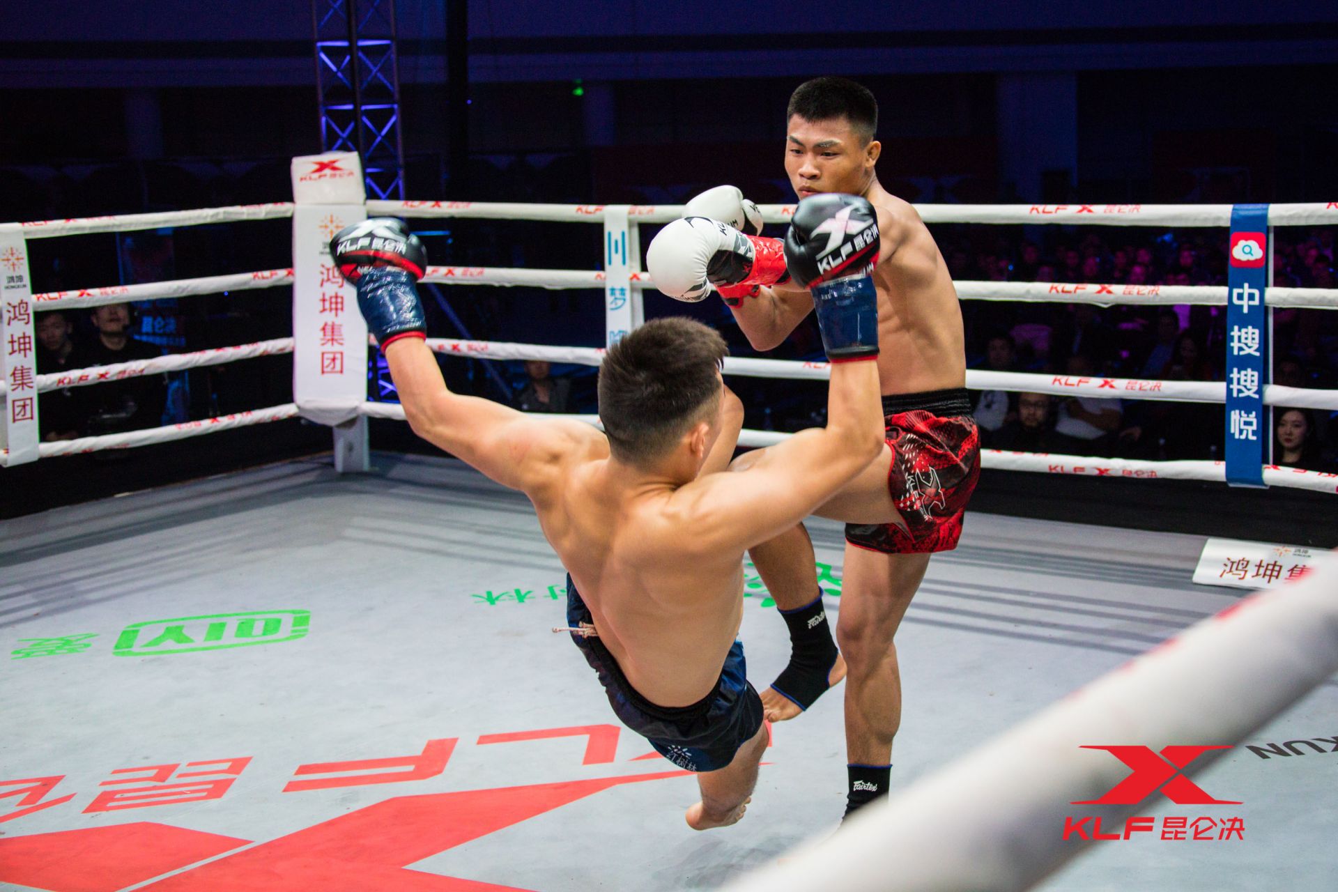 林强邦回归昆仑决再现疯狂之战!四次击倒俄罗斯悍将勇夺胜利!