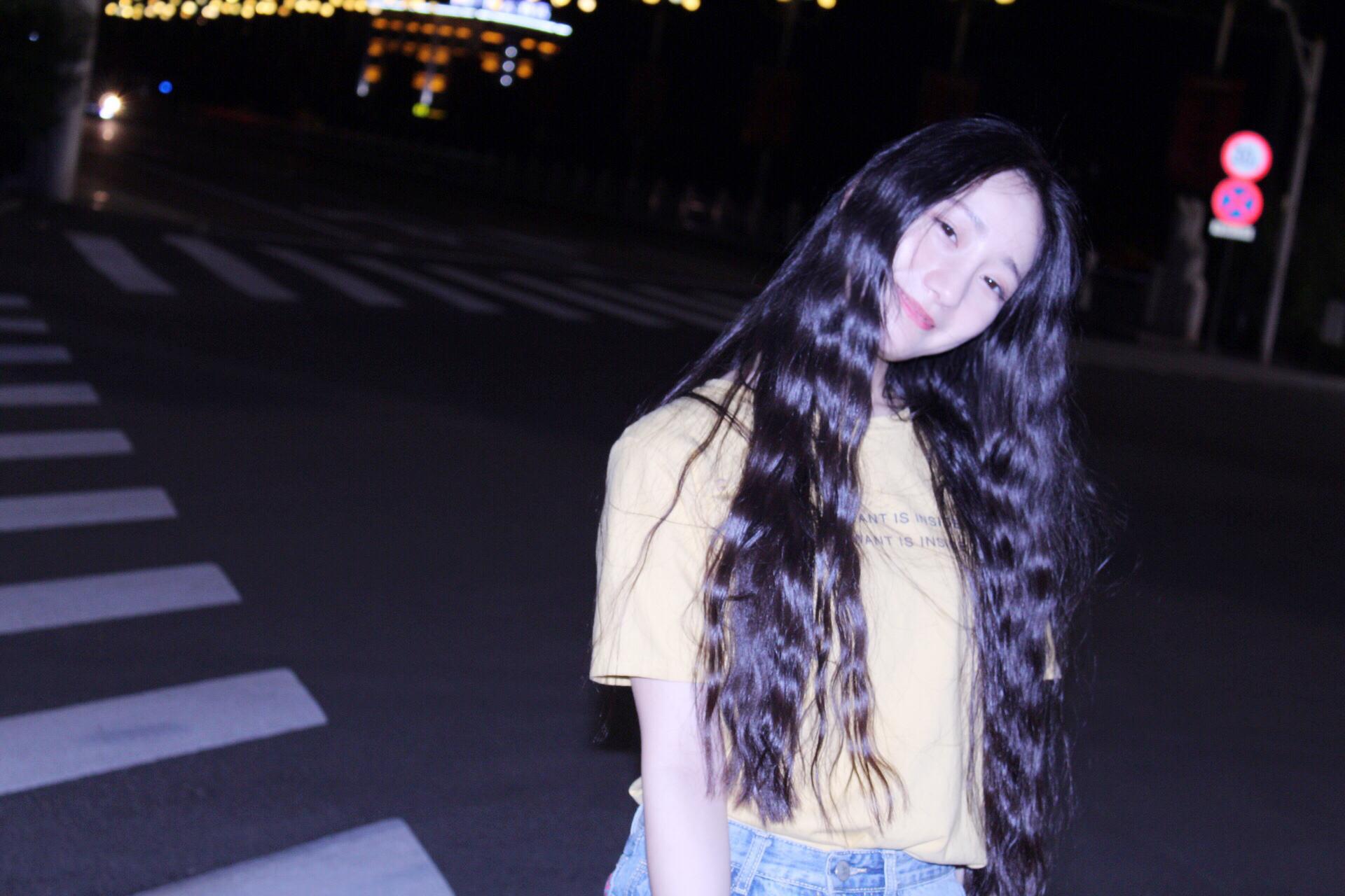 孙小敏天枰座16646kg爱好跳舞专业表演一名才华与美貌兼得的女