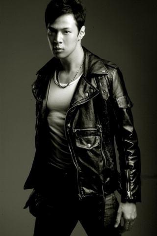 现状,开餐厅跑龙套退出演艺圈变大叔|红苹果乐园|顾成栋|男团_新浪