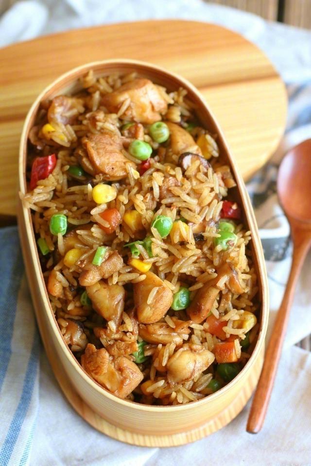 好吃到流口水的香菇油饭,最简单的食材做出了最好吃的饭