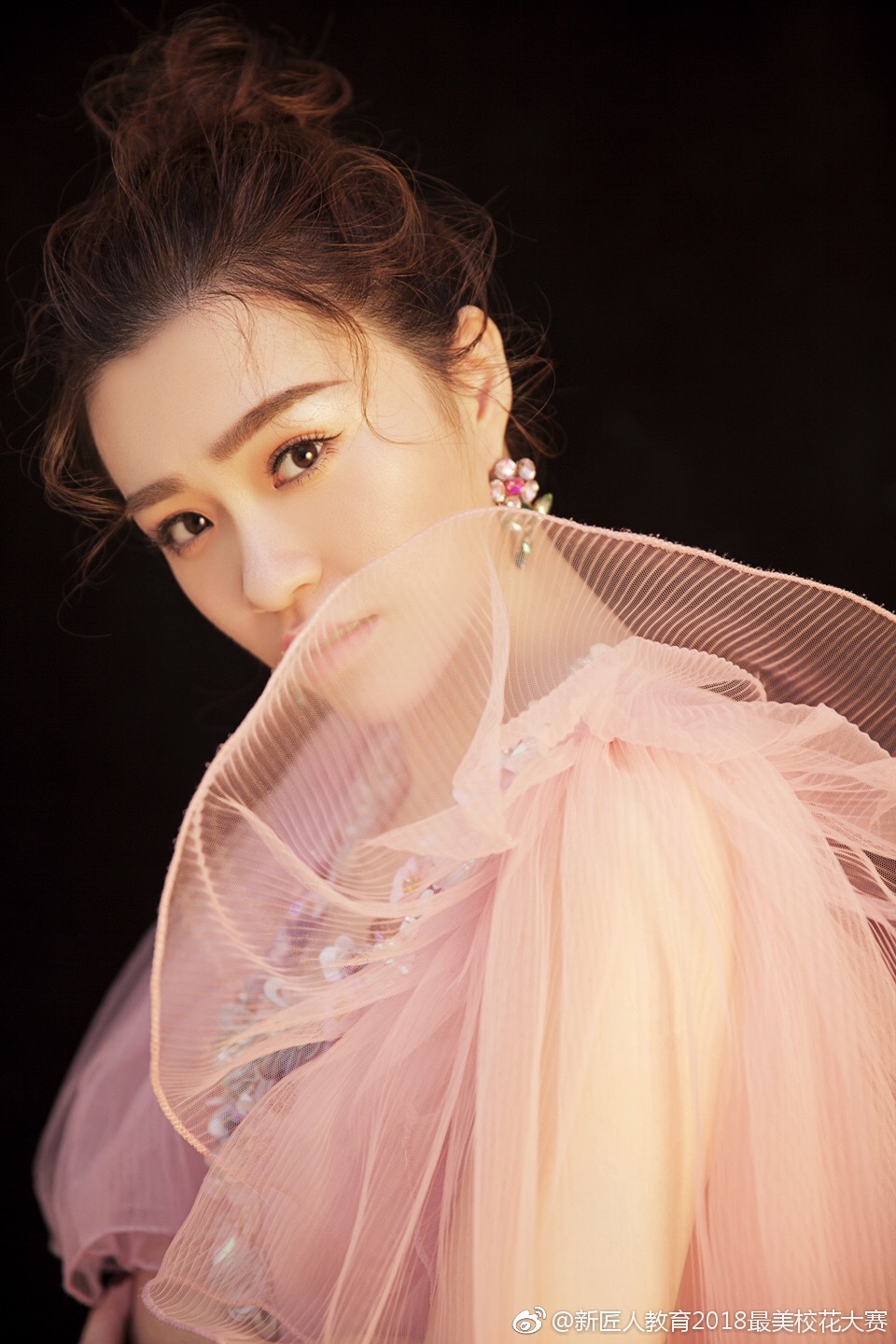 微博:@我不是你的old铁  姓名:孙艺嘉      