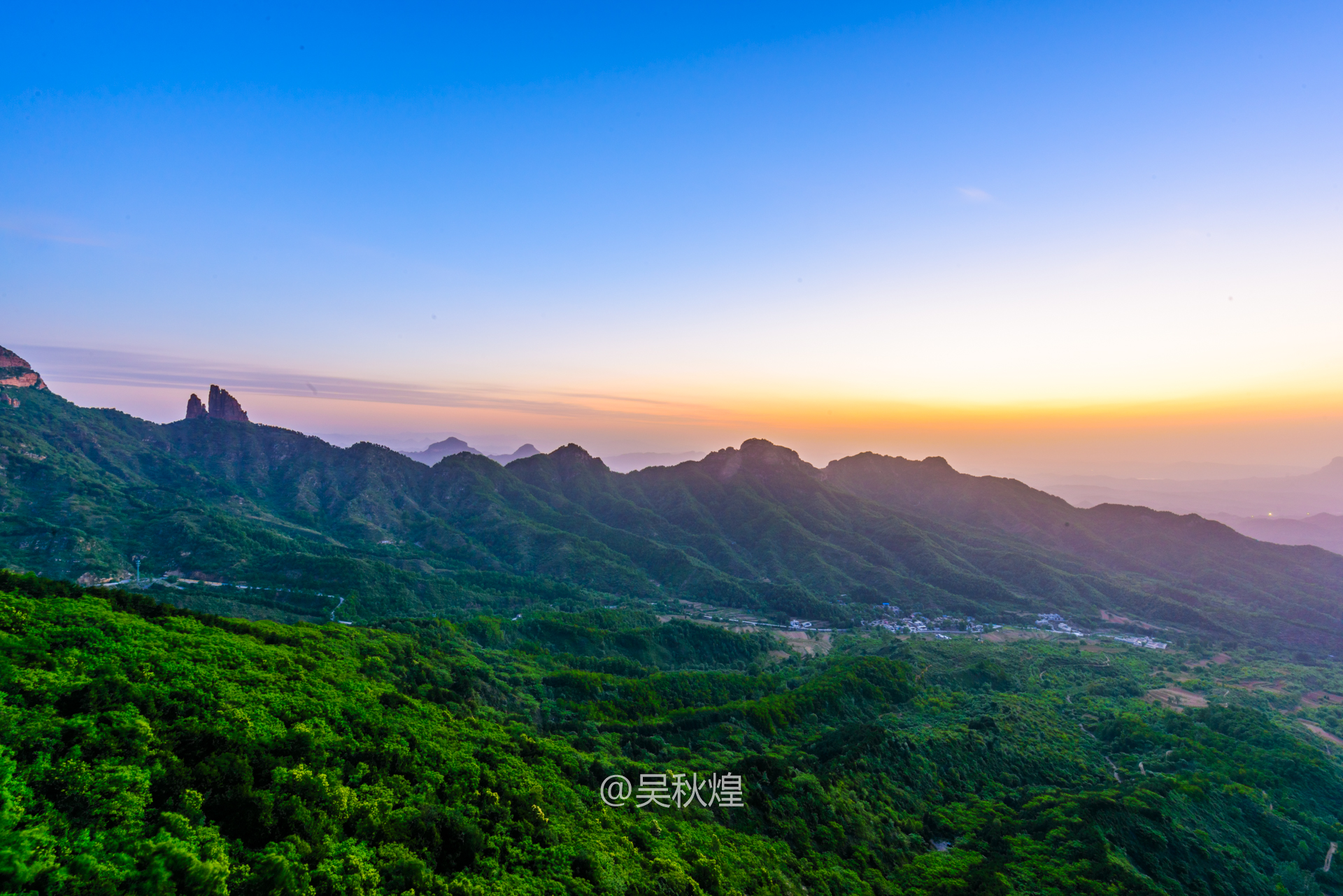 早上3点半起床，爬山拍日出，邯郸东太行风景区|太行|邯郸|日出_新浪新闻