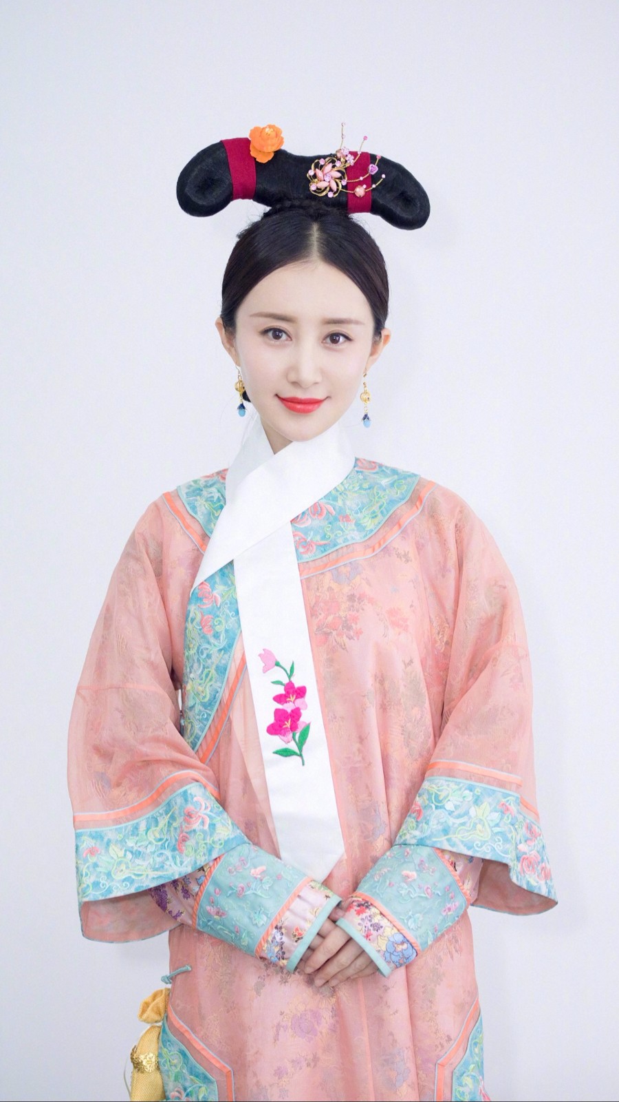 娃娃脸明星舒畅古装剧照欣赏,可爱的不要不要的