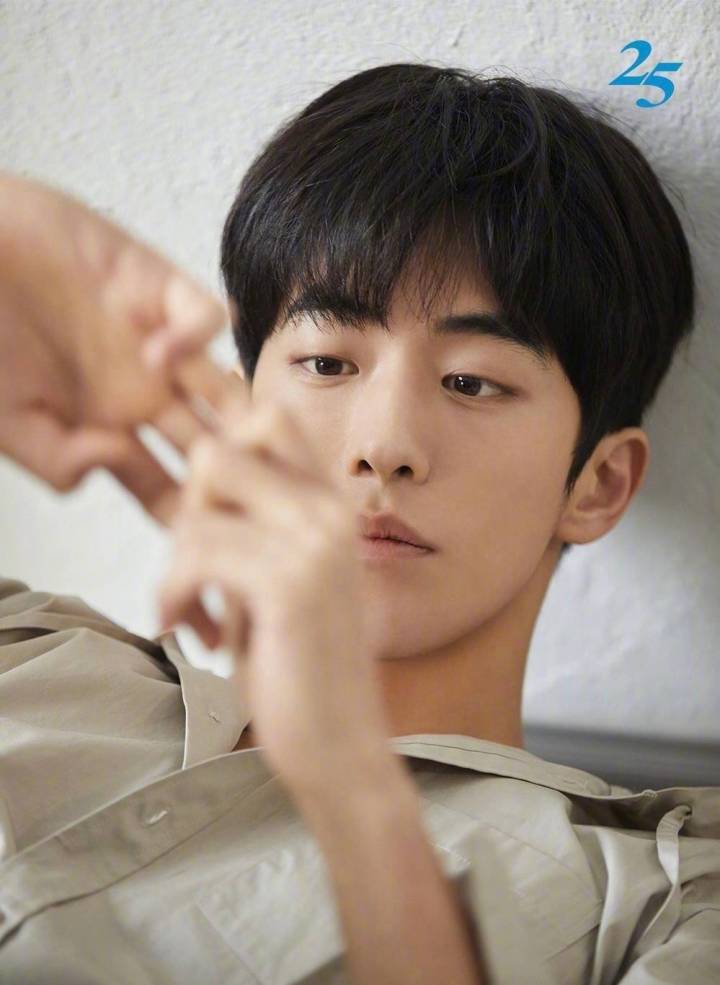 南柱赫25写真集治愈系南朋友超温暖的眼神