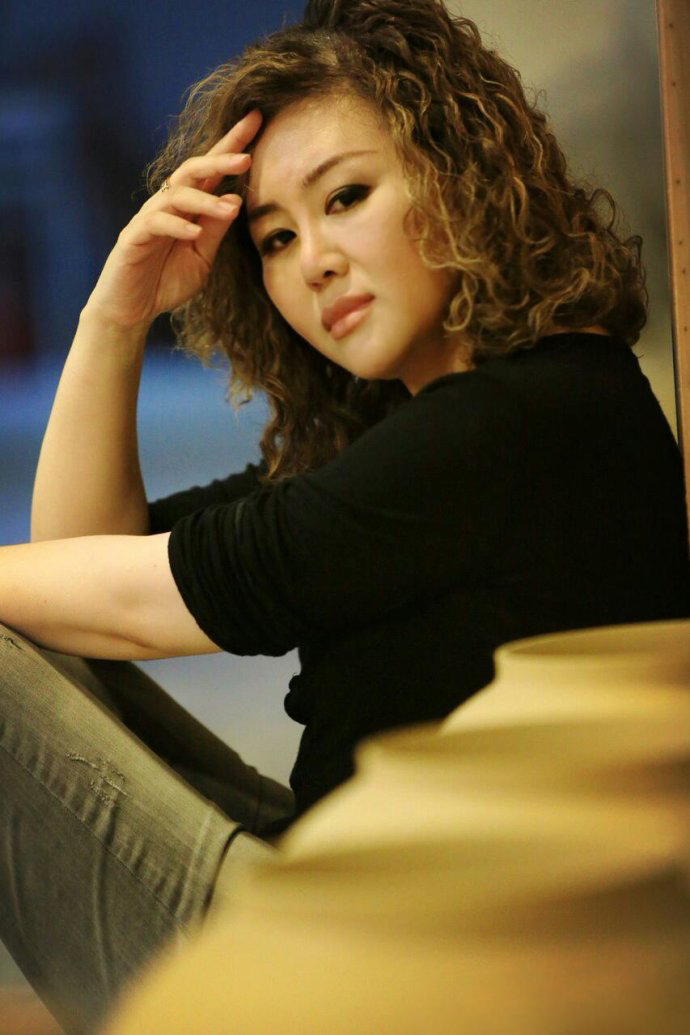 曾经的央视主持人被卷入"间谍门"事件,年仅44岁生病离世|方静|焦点