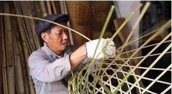 客家竹编，一个不能丢的老手艺|竹编|竹器|师傅_新浪新闻
