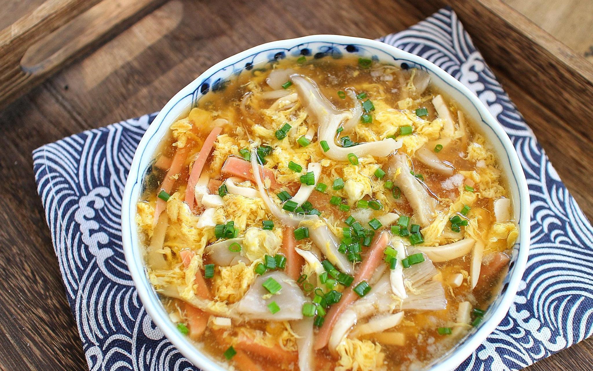 天气转凉多喝这汤,开胃下饭又营养,每天来一碗,暖心暖胃不怕冷