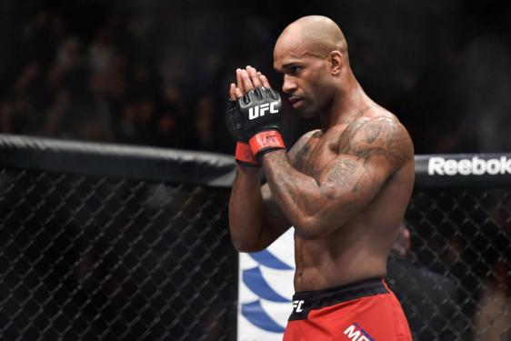 曾经的轻重量级冠军乔恩琼斯,如今被剥去冠军头衔,被人淡忘