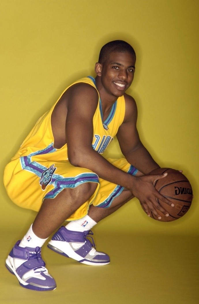 新秀保罗为黄蜂拍摄的一组定妆照简直不能更嫩了