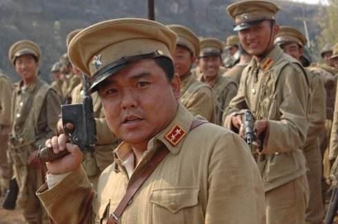 中国最有骨气的"伪军",被日军炸死10人疯狂报复,杀掉数百鬼子