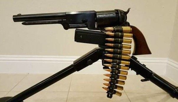 外观很奇葩的几种手枪,第三种外观小巧,第四种火力强大