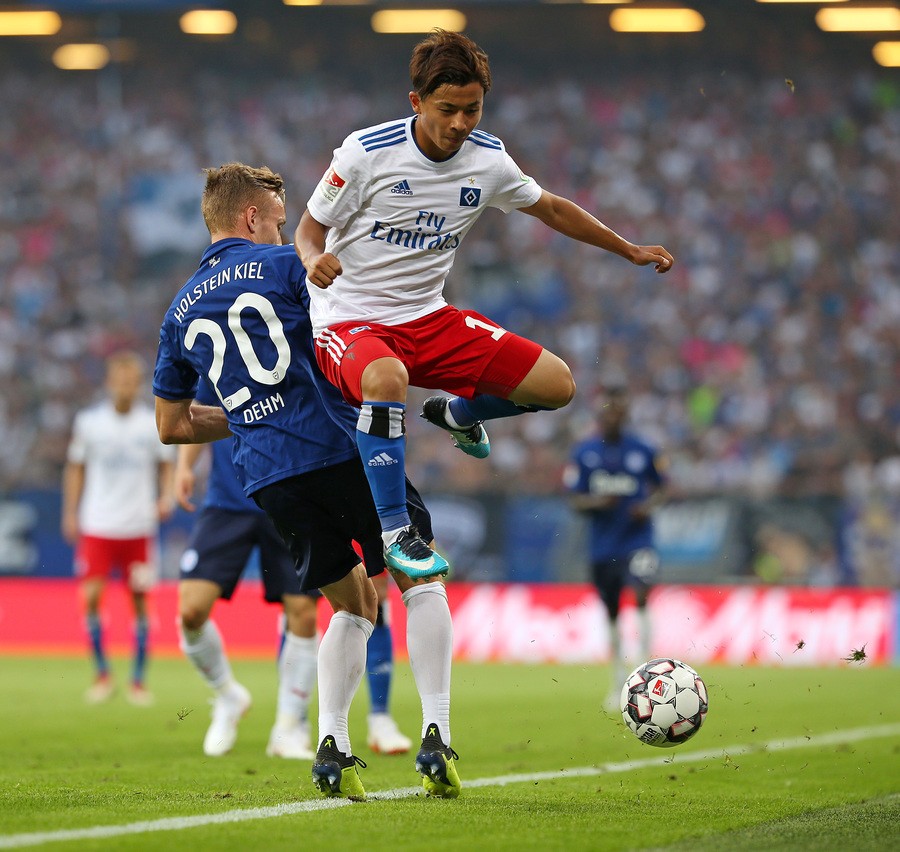 德乙揭幕战 汉堡0:3不敌荷尔斯泰因基尔