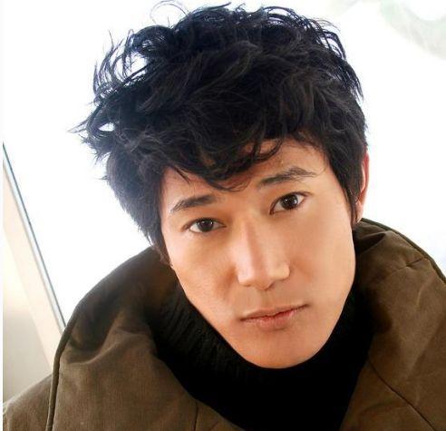 他是日本人却因热爱中国,回到家乡却被暴打,如今女儿已是中国籍