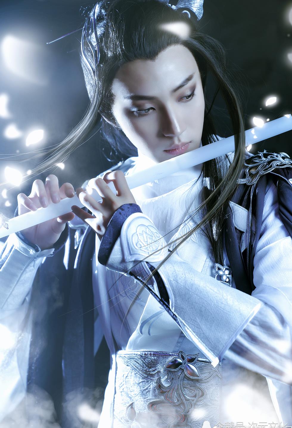 天刀新门派移花宫弟子徐鹤尼前来晋见