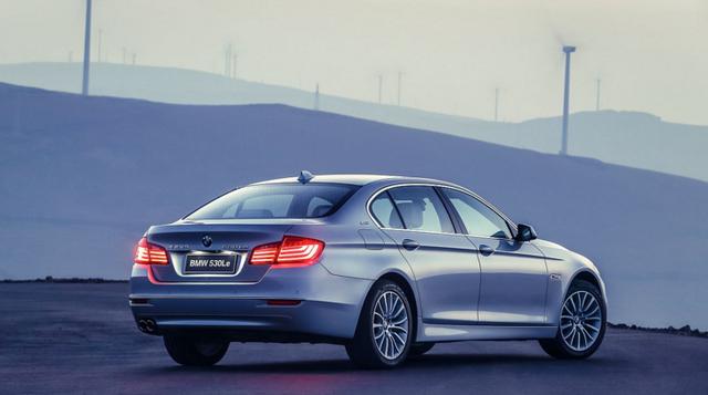 为什么最近车主都爱上了抠车标,这里面有什么猫腻吗?