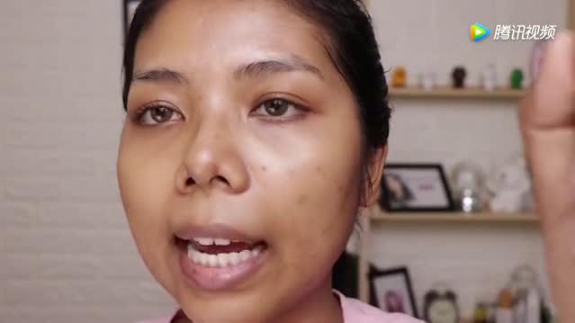 28岁女子素颜又老又丑,上完妆后,丑女直接变女神