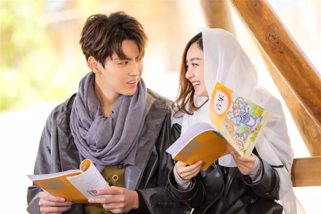 吴亦凡娜扎回应并没有恋爱?明星分手太多还是歌太甜出现了幻觉?