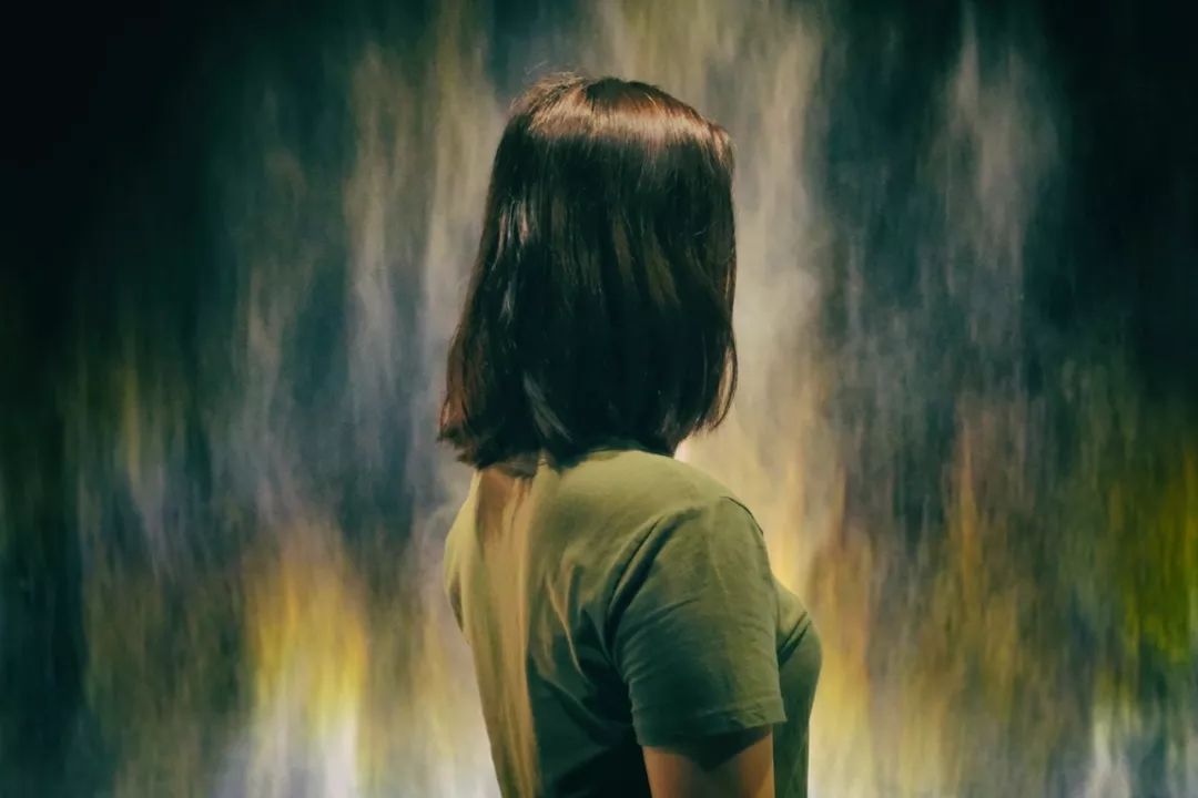 分手后梦境的纠葛,为何在分手一年后仍梦见她与另一男子同行? 分手后梦境的纠葛,为何在分手一年后仍梦见她与另一男子同行?