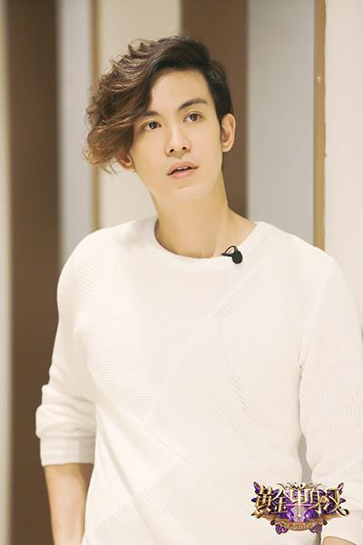 明明是高富帅却在装穷,刚出道就被周杰伦捧红,如今沦落成三四线