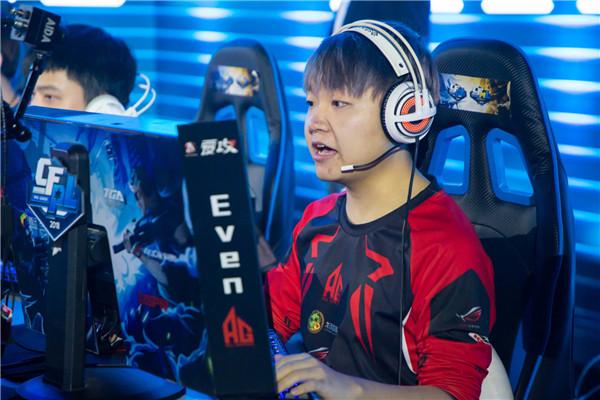 穿越火线蹭柱之王宠儿的蹭柱绝学是怎样炼成的