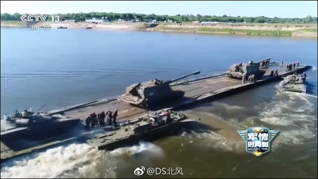 舟桥部队如何架桥又是如何应对打击呢|舟桥|架桥|部队_新浪新闻