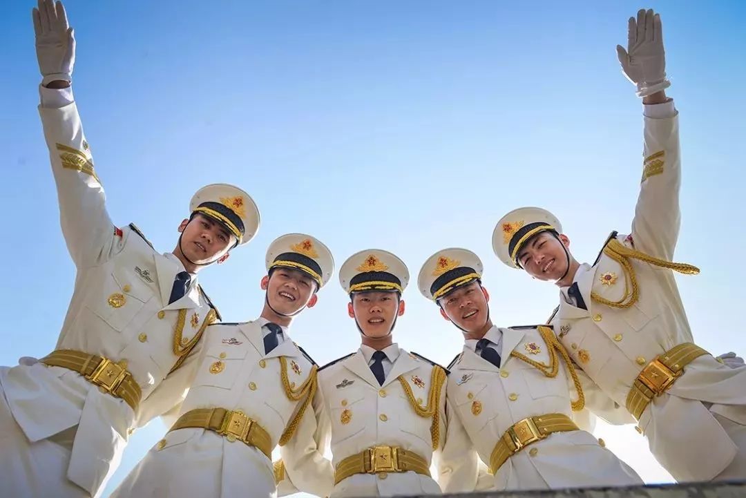 走当海军去强大的中国海军需要你