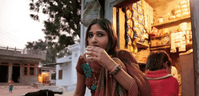 印度新德里旧城区低种姓的女人受歧视一个人负责养活家人