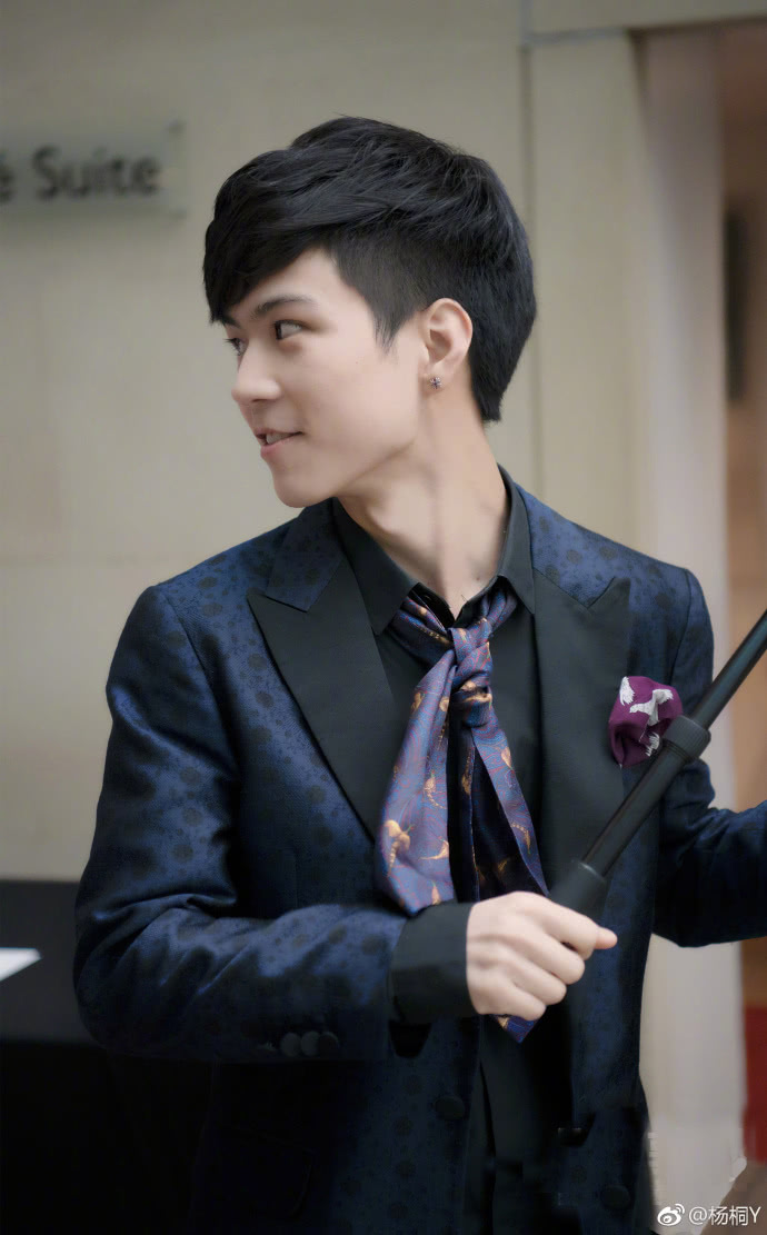 叛逆青年杨桐学成归来,现19岁的他英俊潇洒,真是男大十八变!