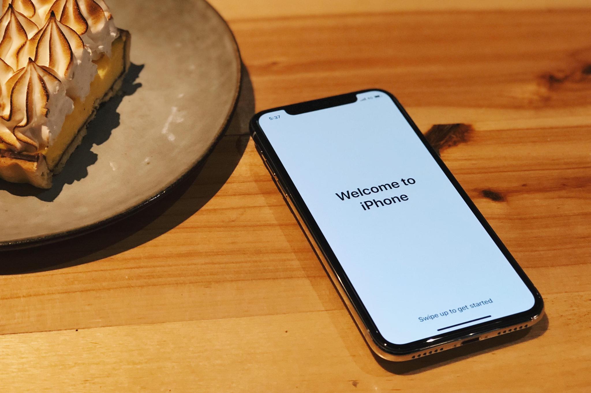 普通iphone x已经烂大街 来看看有钱人用的都是什么手机