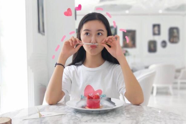 和谢娜攀亲被忽视,倒贴韩红被拒,张韶涵买了一座岛范玮琪又来了